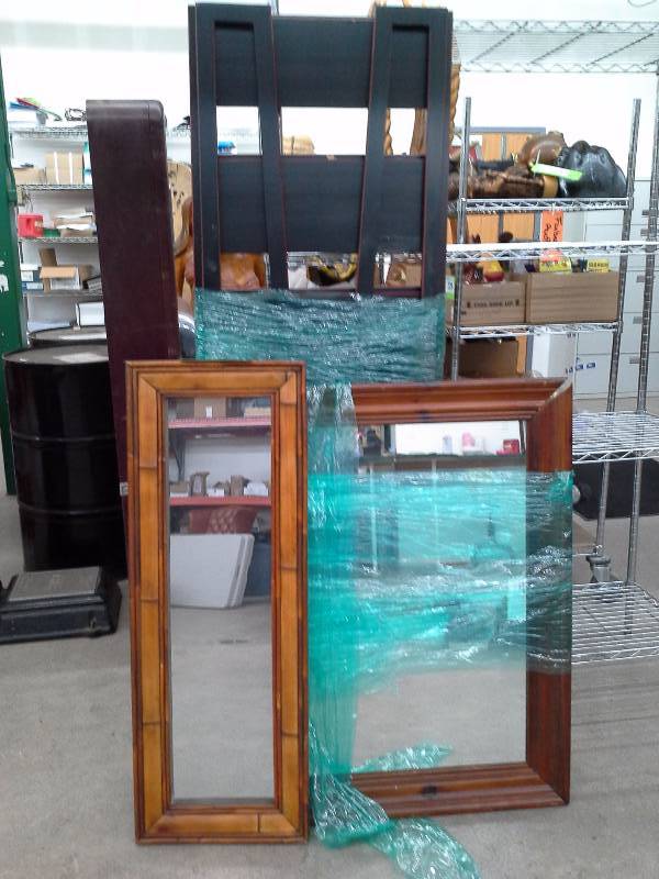 lot 526 image: Shelving and Mirrors (2)