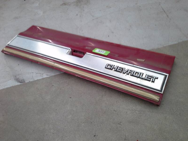 lot 527 image: Chevrolet Tailgate