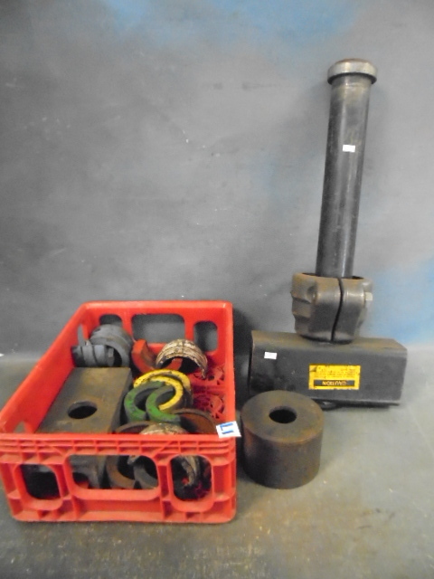 lot 17 image: Wheel Bearing Press