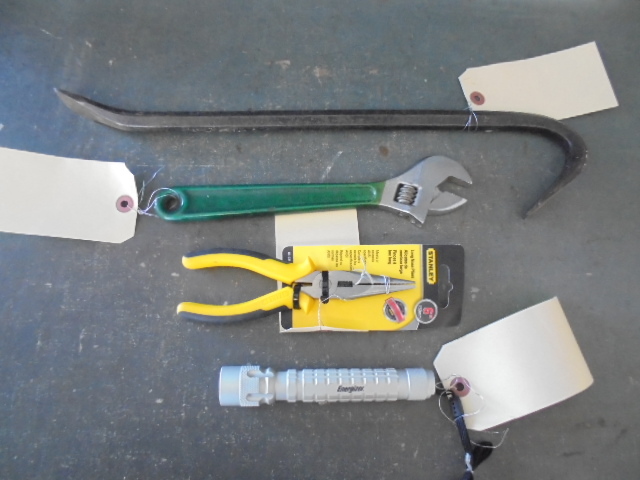 lot 35 image: Tools and Flashlight