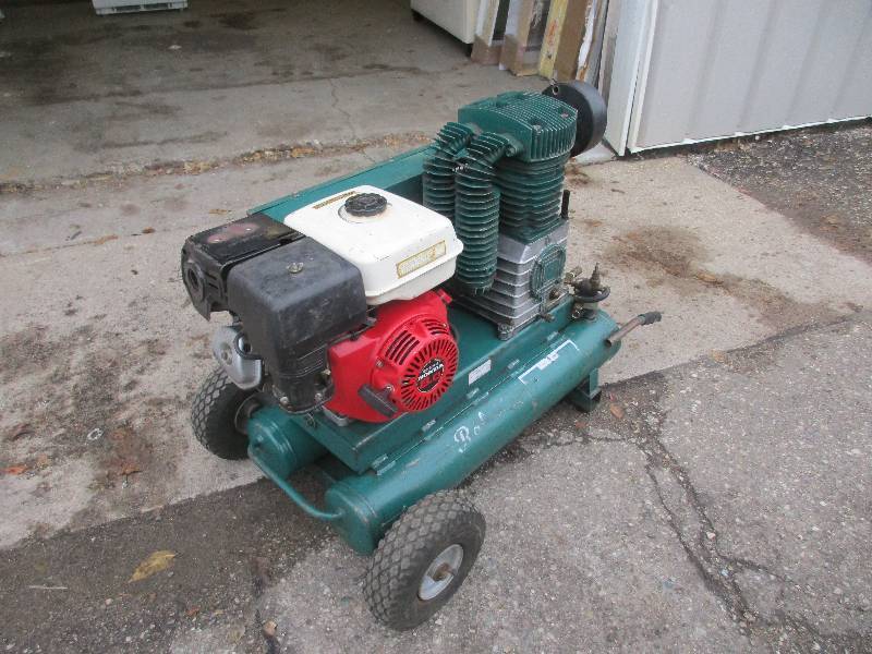 lot 5 image: Rol Air compressor