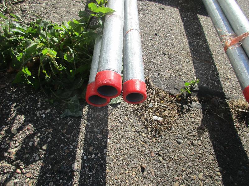lot 62 image: 3 New Pieces of 10 Long galvanized pipe