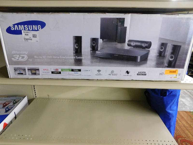 lot 239 image: Samsung 5.1 CH Blu-ray 3D HOME ENTERTAINMENT SYSTEM, MSRP $409.99