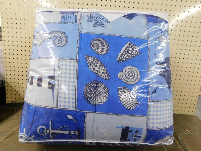 lot 216 image: Alc 20Pc LIGHTHOUSES - Qn Blue Queen, MSRP $99.99