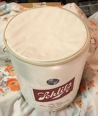 lot 12 image: WOW Vintage Soft Sided Insulated Schlitz Beer Beverage Cooler by Nappy - Great Condition For Age