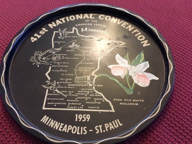 lot 33 image: Vintage 1959 Minneapolis St. Paul 41st National Convention Of The American Legion Minnesota Commemorative Serving Tray - Great Condition