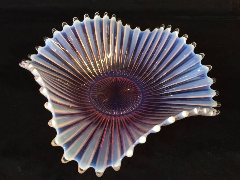 lot 2 image: Vintage Beautiful Large Fenton Cranberry Pink White Opalescent Glass Ribbed Ruffle Vase Bowl - Excellent Condition