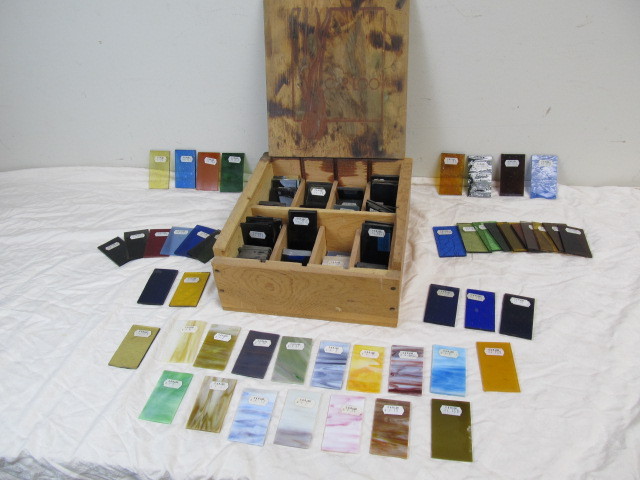 lot 89 image: Vintage STAINED GLASS Samples wOriginal Wooden Case