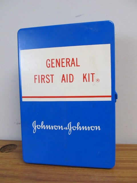 lot 103 image: Vintage Metal FULL First Aid Kit