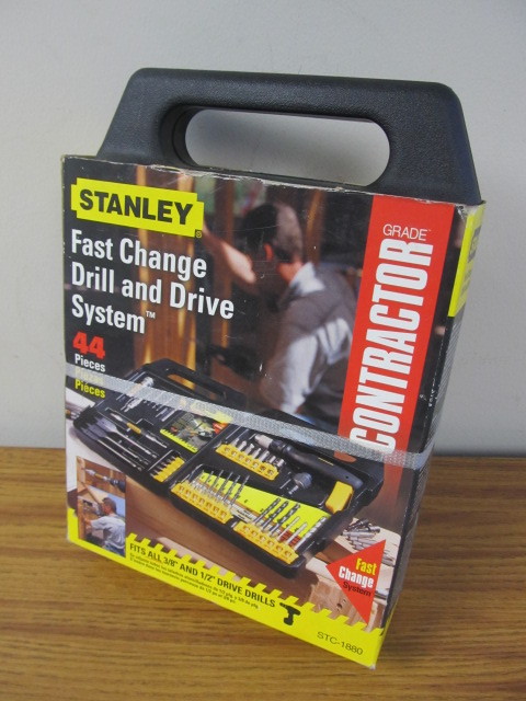 lot 17 image: NEW Stanley Fast Change Drill & Driver System