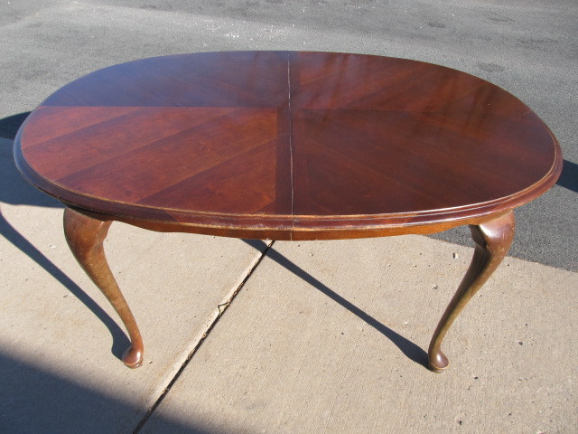 lot 84 image: Vintage Wood Dining Table