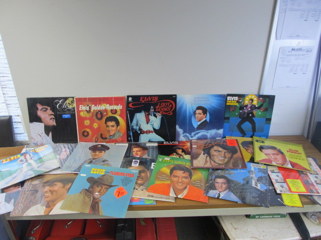 lot 44 image: Collection of ELVIS Vinyl Records #1