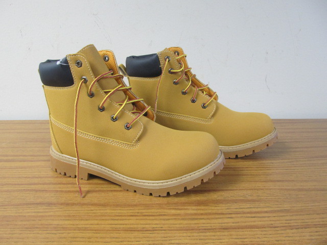 lot 47 image: BRAND NEW Mens Work Boots - Size 12