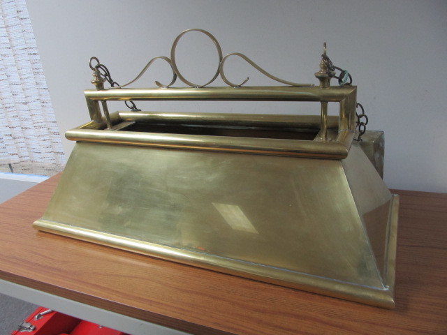 lot 67 image: Vintage Solid Brass Pool Table Hanging Light 