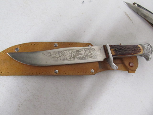 lot 107 image: Pair of Vintage Daggers