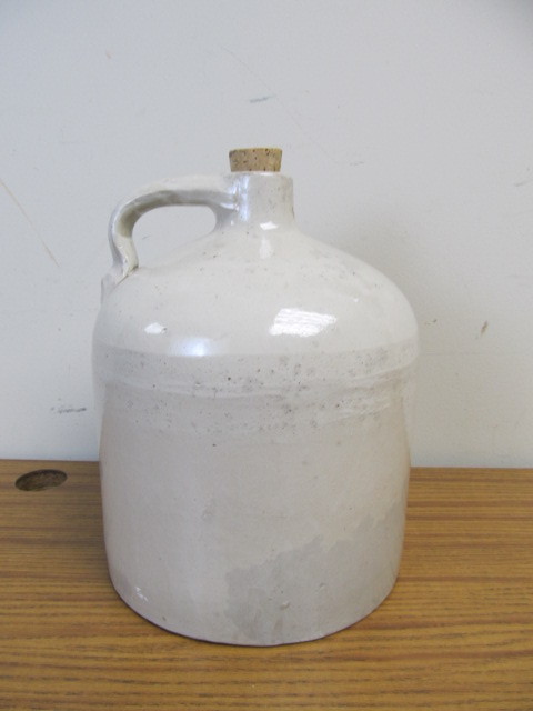 lot 135 image: Large Antique Stoneware Whiskey Jug wCork