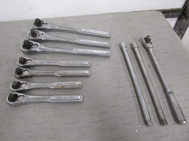 lot 144 image: Group of CRAFTSMAN RatchetSocket Wrenches