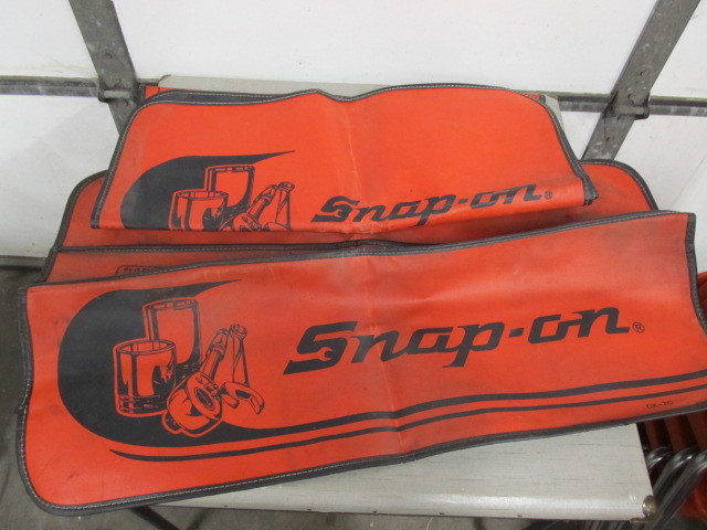 lot 145 image: 2 SNAP-ON Fender Covers 