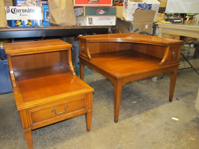 lot 201 image: Matching Mid Century HEKMAN Corner & Side Tables