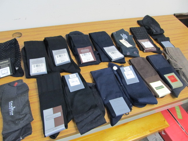 lot 234 image: 16 Pairs of BRAND NEW High End Mens Dress Socks