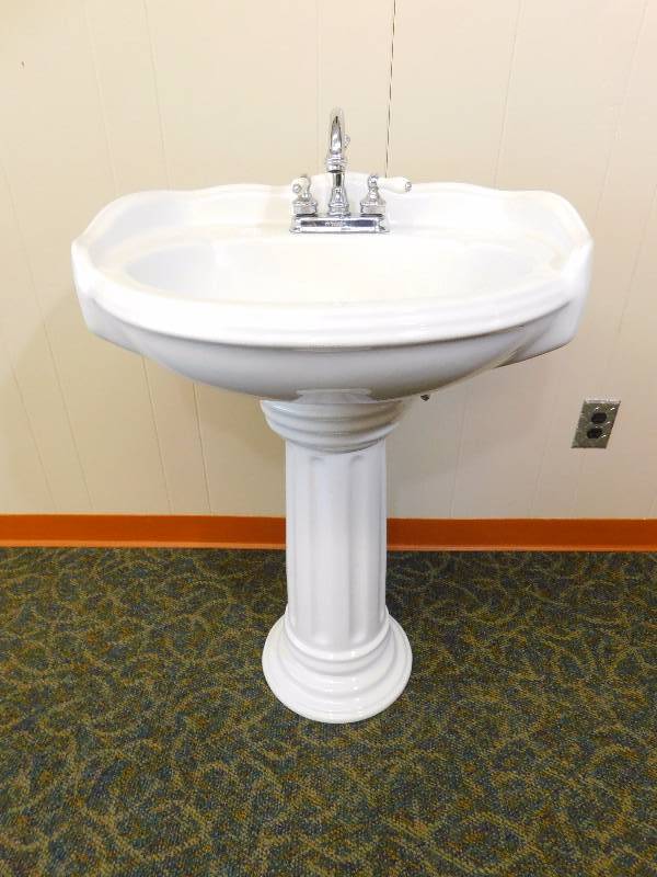 Lavatory Pedestal Sink and Faucet