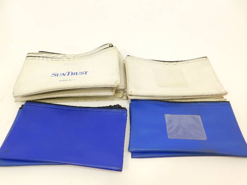 (21) Leather Money Bags