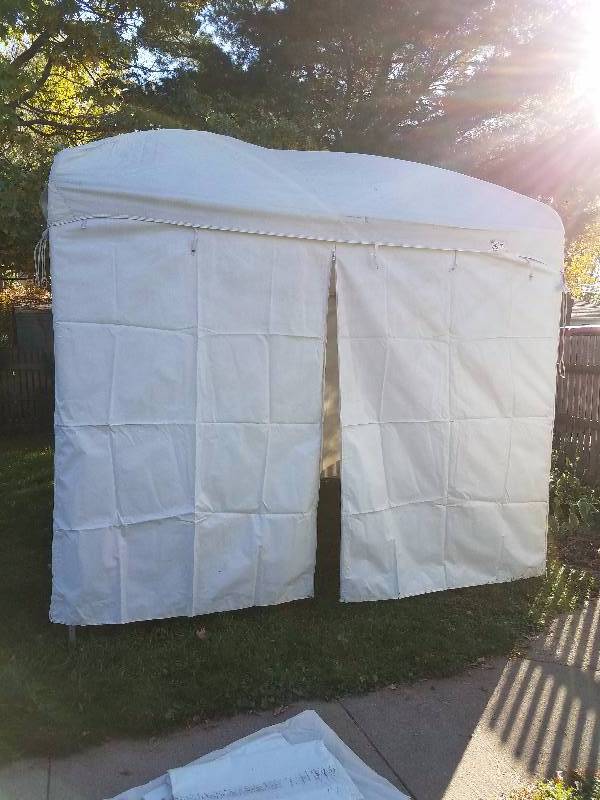10 by 10 Light Dome Tent&nbsp