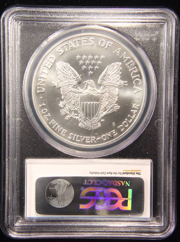 2001 AMERICAN SILVER EAGLE 1 TROY OZ. .999 FINE SILVER DOLLAR GEM BU PCGS