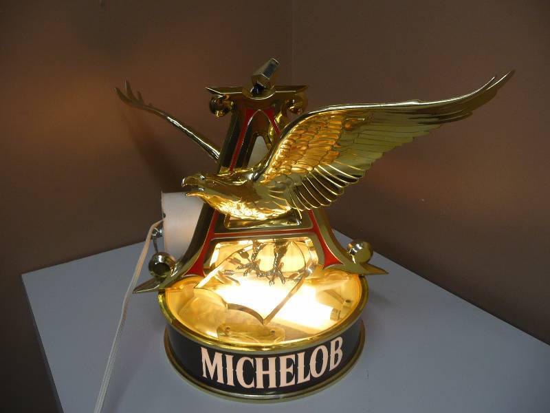 lot 2 image: VINTAGE MICHELOB BEER GIANT EAGLE MOTION SPINNING LIGHT UP BAR SIGN - GREAT CONDITION - SEE PICTURES