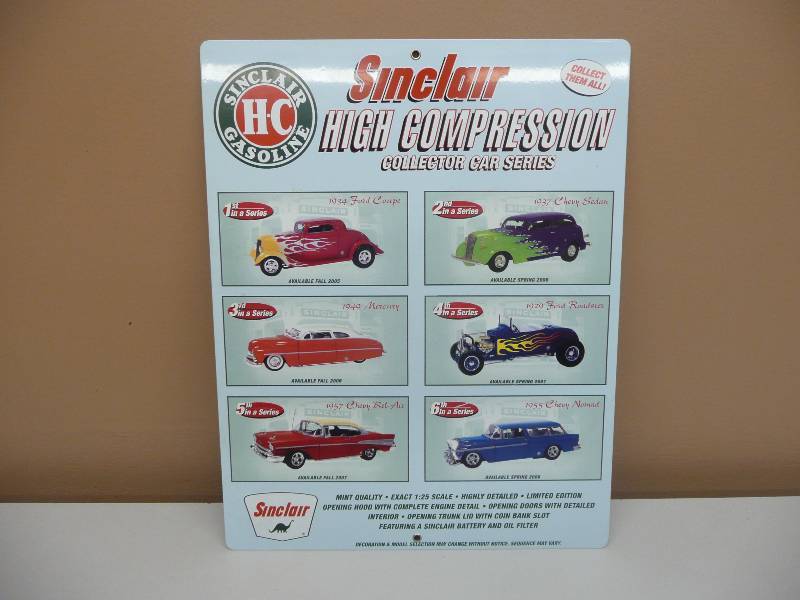 lot 18 image: VINTAGE HEAVY GAUGE PORCELAIN TYPE SIGN - SINCLAIR COLLECTIBLES - SINCLAIR GASOLINE - GREAT CONDITION - APPROX 12WIDE 15HIGH - SEE PICTURES