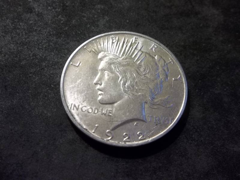 1922 D  Silver Peace Dollar