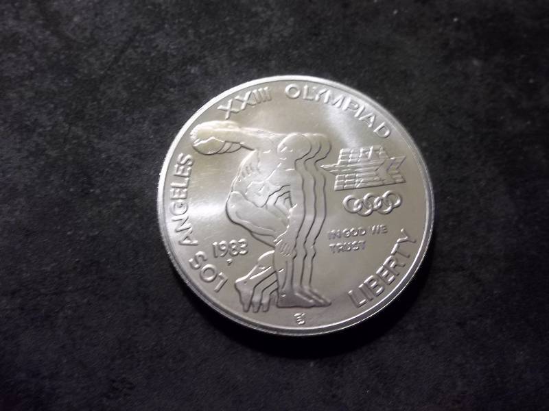 1983 Los Angeles XXIII Olympiad Comemmorative Uncirculated Silver Dollar