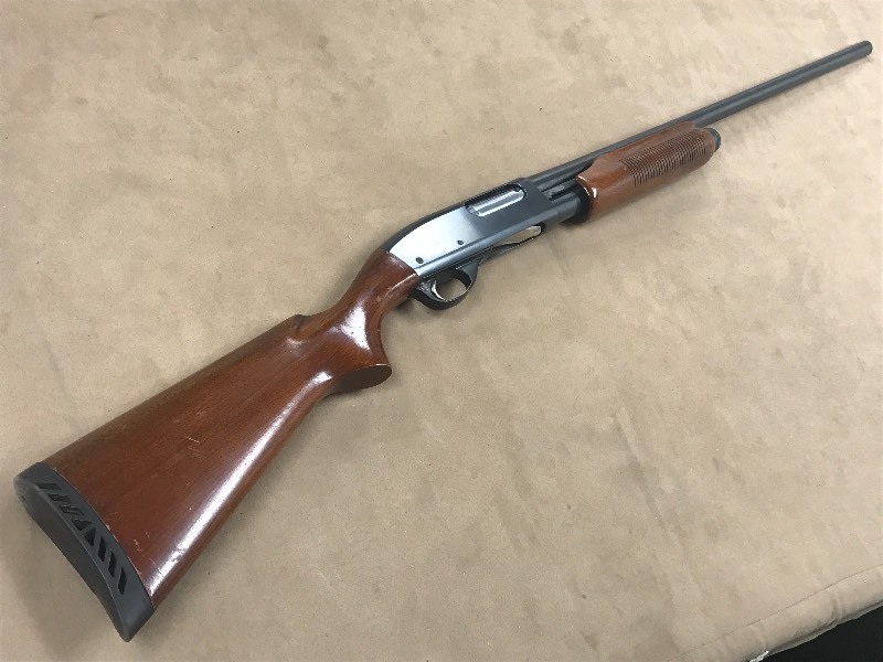 lot 9 image: Remington Wingmaster 870 Shotgun