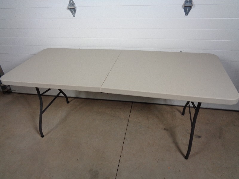 lot 111 image: 6 ft Plastic Folding Table