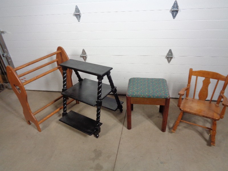 lot 119 image: Take What You Want Furniture