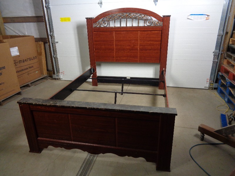 lot 123 image: Ashley Queen Bed