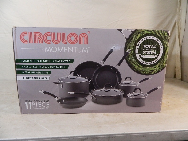 lot 7 image: New 11 Piece Circulon Hard Anodized Pan Set