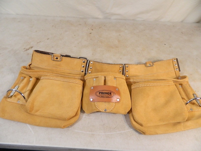 lot 33 image: New Toolbelt