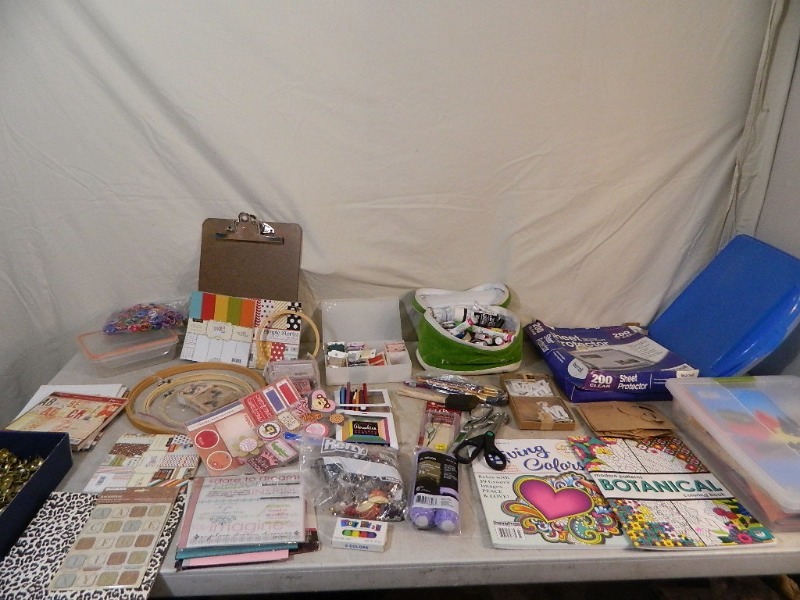 lot 158 image: Craft Items