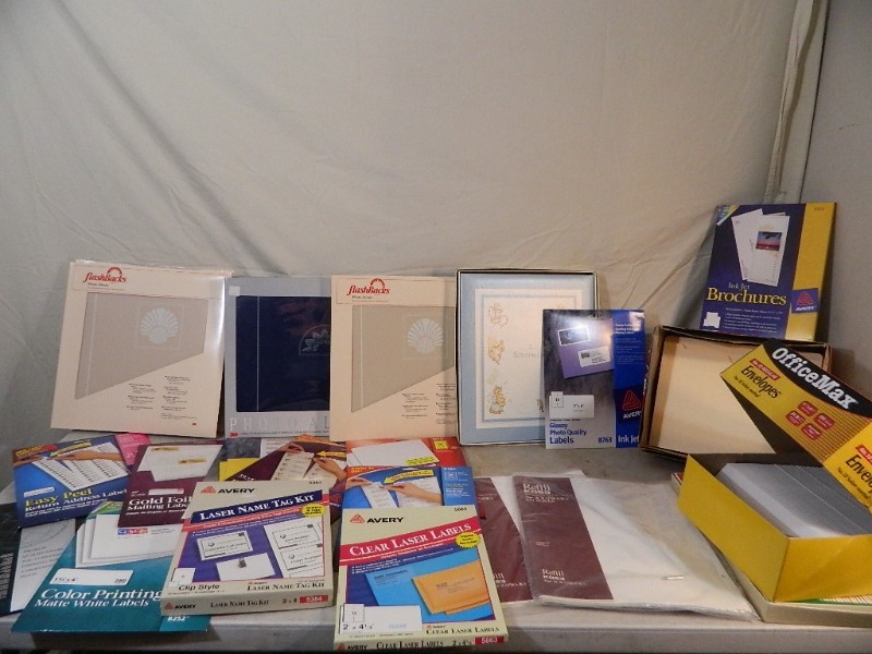 lot 162 image: Craft and Office Items