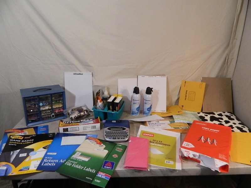 lot 163 image: Craft and Office Items