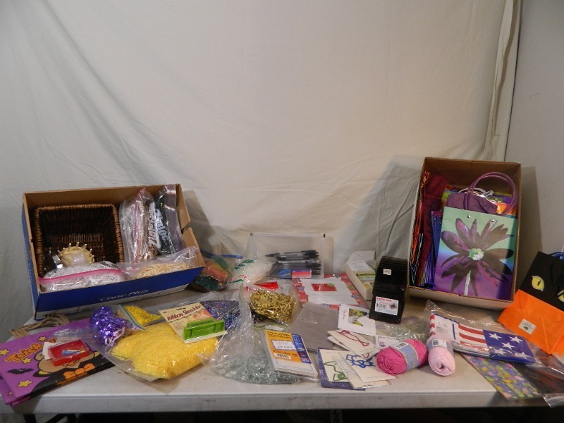 lot 165 image: Gift Wrapping Supplies, Office, and Craft Items