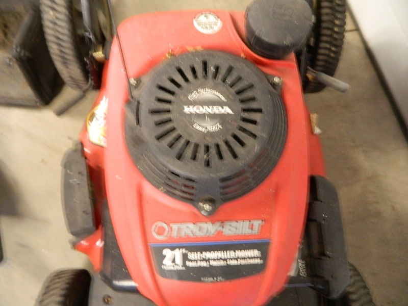 lot 143 image: Troy-Bilt Mower with Honda Engine