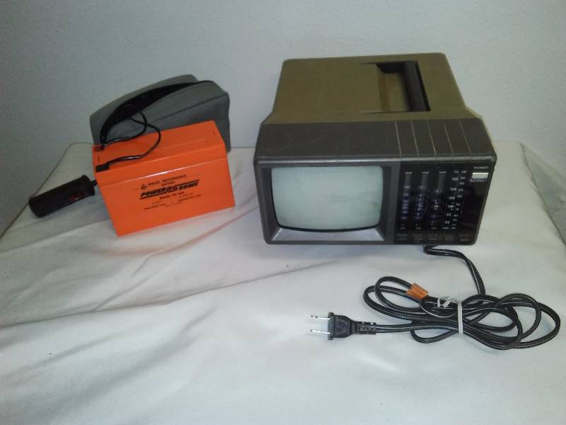 lot 11 image: Power Sonic Rechargeable Battery and Portable TV