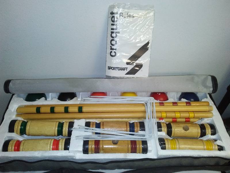lot 37 image: SportCraft Croquet Set  NEW, complete in case