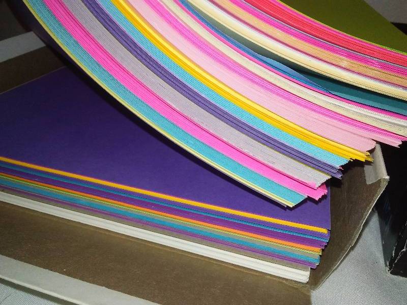 lot 62 image: Assorted color Printer Paper  large lot