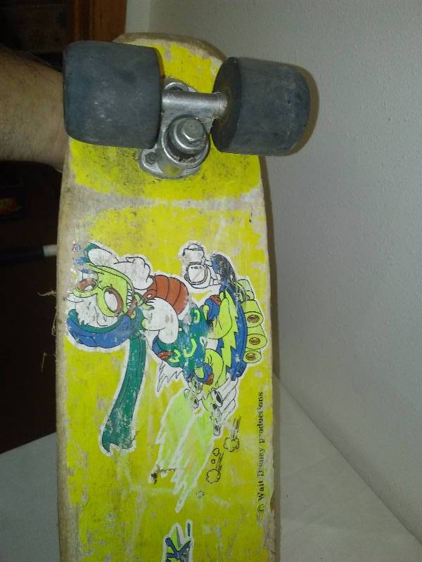 lot 96 image: Skateboard  Scooter