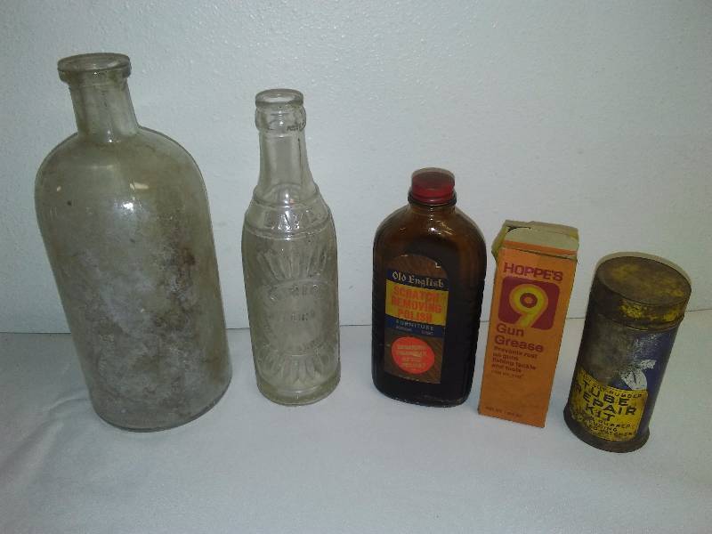 lot 116 image: Vintage Display bottles (5), Lake Region Bottling Co. Devils Lake