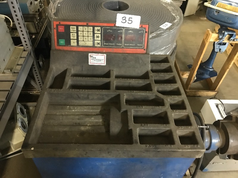 TIRE MACHINE