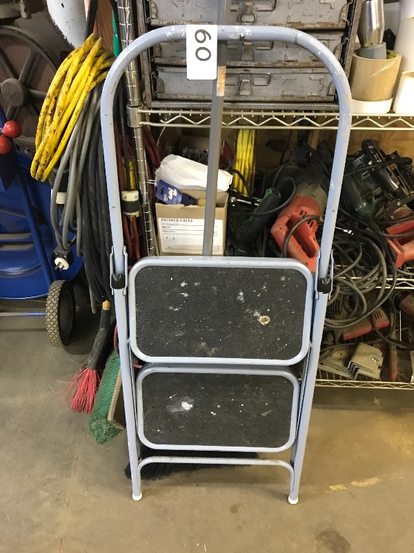STEP STOOL